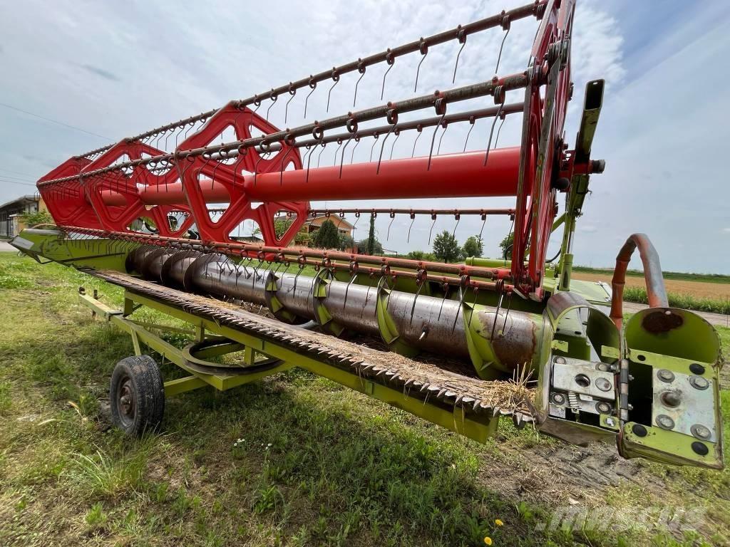 CLAAS C 540 Ceifeiras debulhadoras compactas