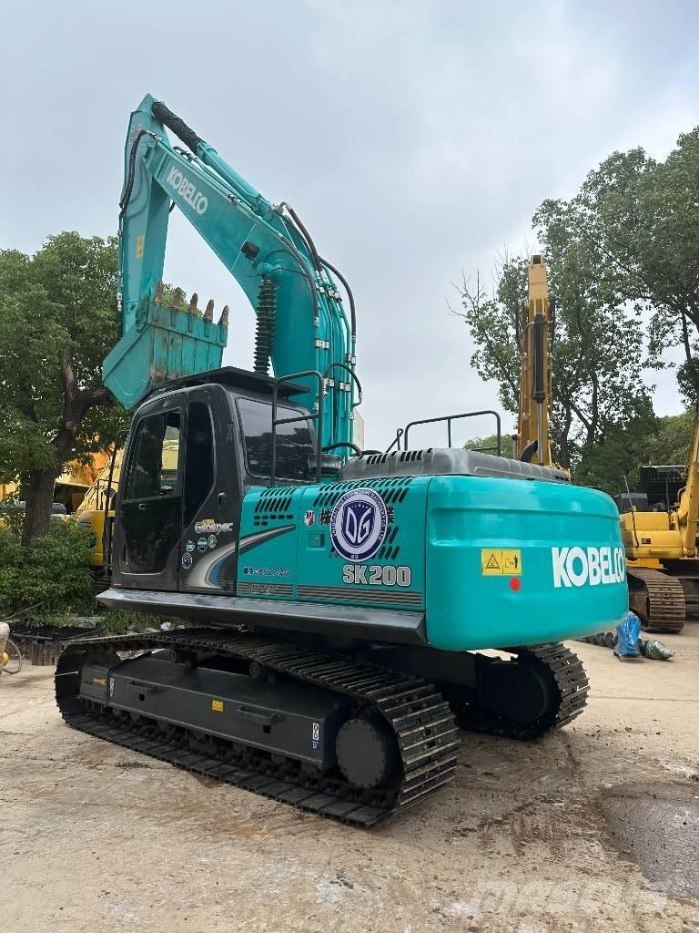 Kobelco SK 200-8 Escavadoras de rastos