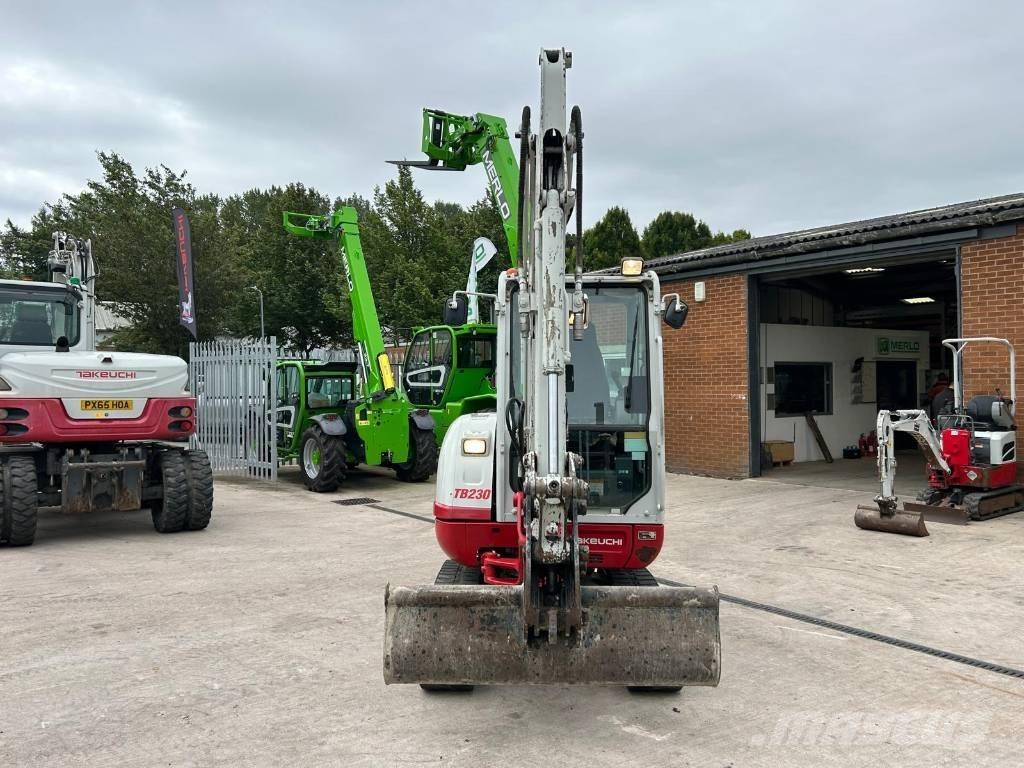 Takeuchi TB 230 Mini Escavadoras <7t
