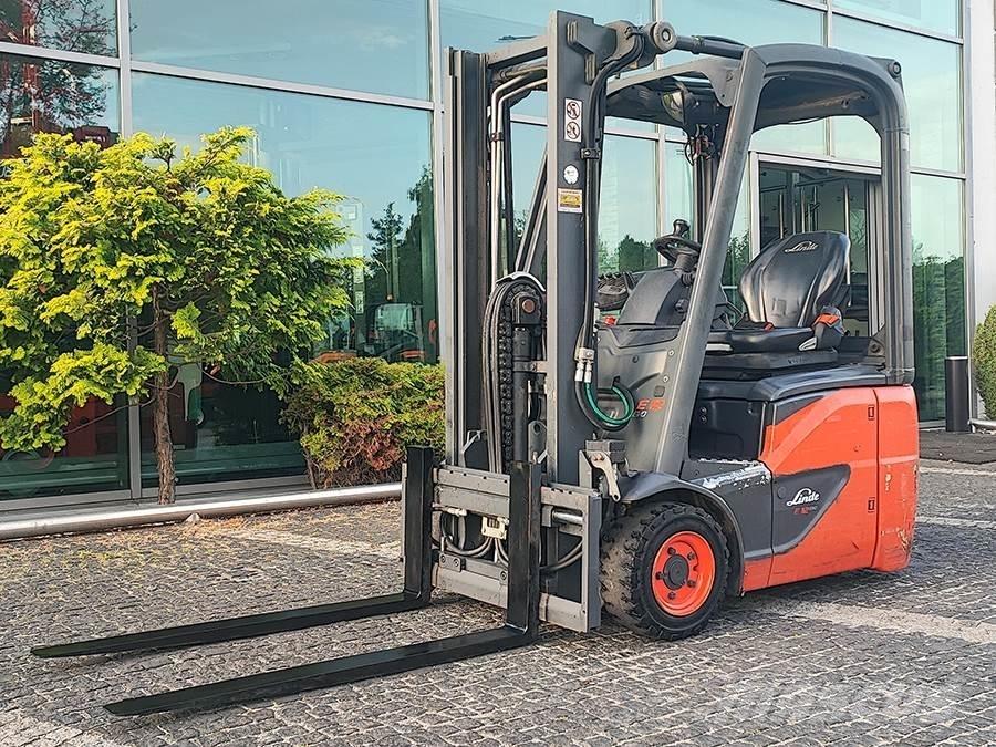 Linde E12-02 Empilhadores eléctricos