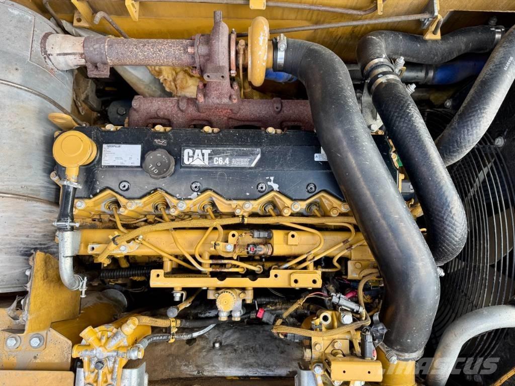 CAT 323 D Escavadoras de rastos