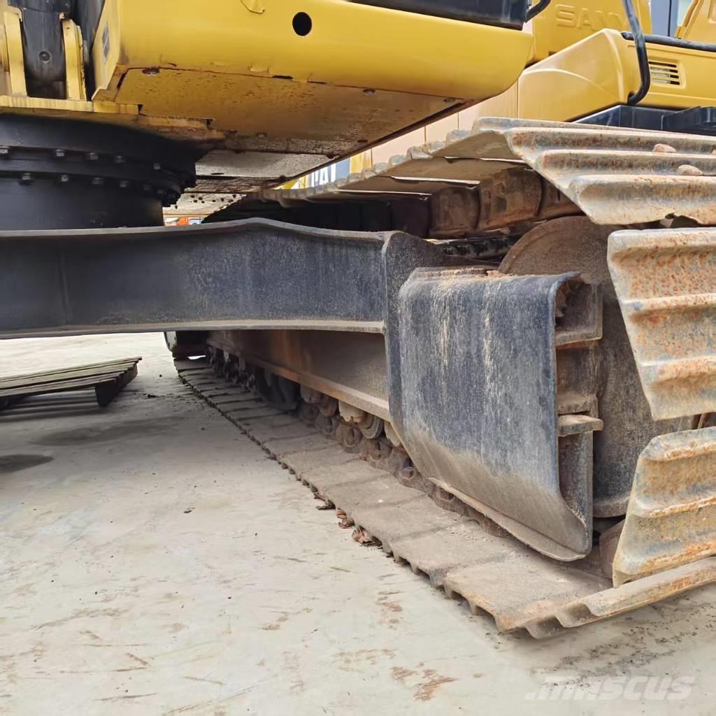 CAT 315D2 Escavadoras Midi 7t - 12t