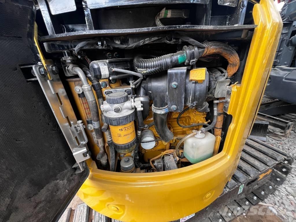 CAT 302 CR Mini Escavadoras <7t