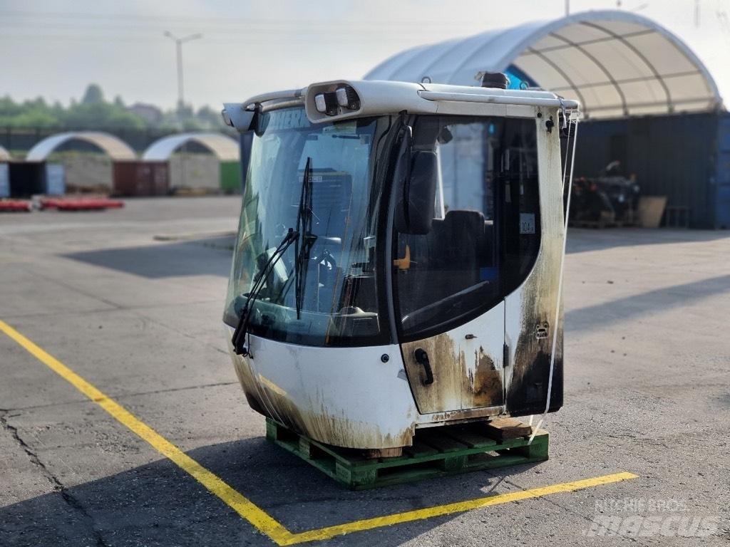 Liebherr L 550 CAB Cabines e interior máquinas construção