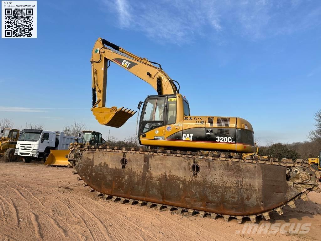 CAT 320 C L Escavadoras anfíbias