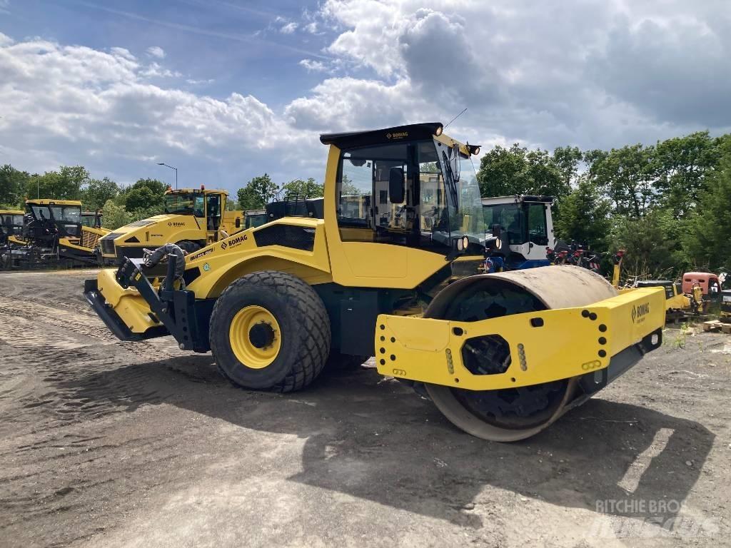 Bomag BW 213 DH-5 Cilindros Compactadores monocilíndricos