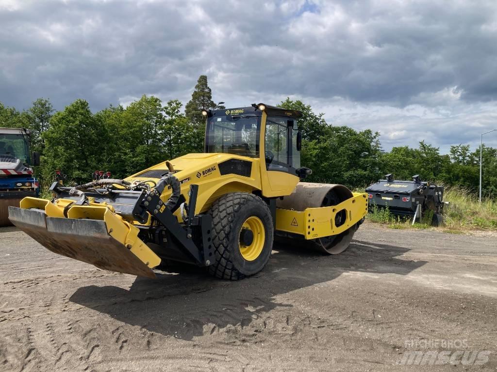 Bomag BW 213 DH-5 Cilindros Compactadores monocilíndricos
