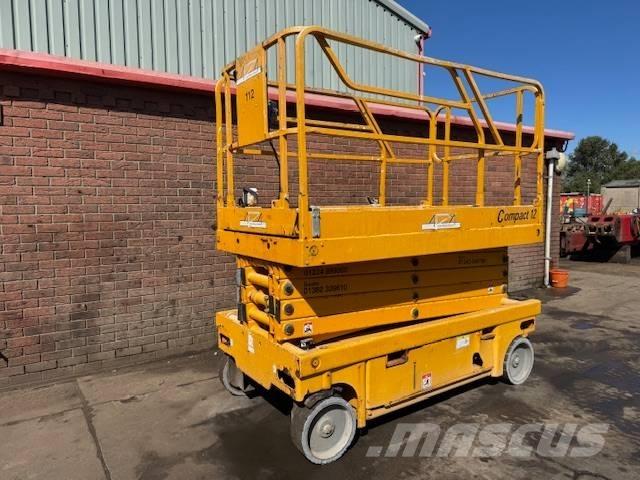 Haulotte Compact 12 Elevadores de tesoura