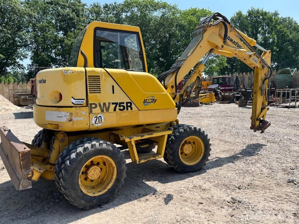 Komatsu PW 75 R Escavadoras de rodas