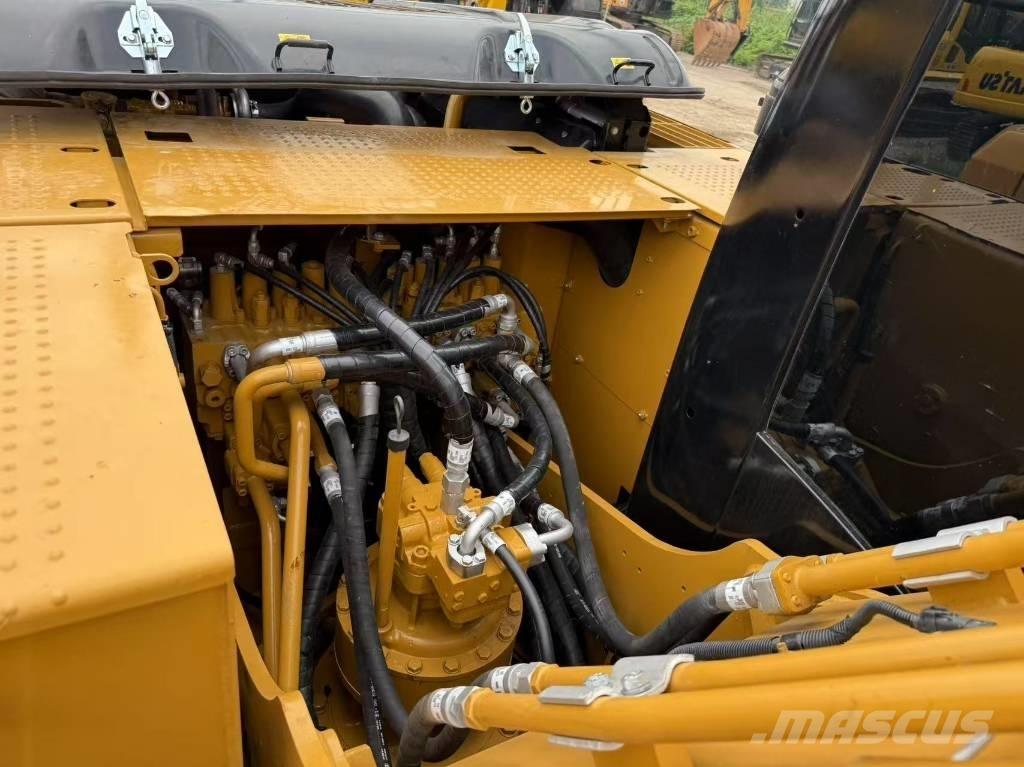 CAT 320D2 Escavadoras de rastos