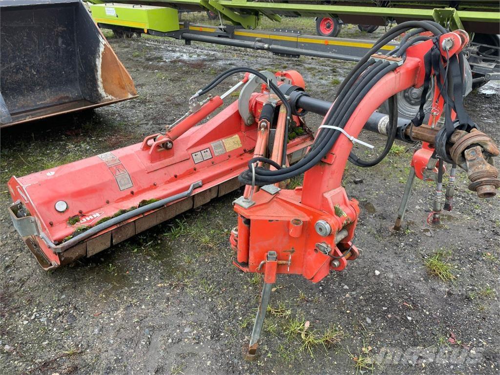 Kuhn TB 211 Outros equipamentos de forragem e ceifa