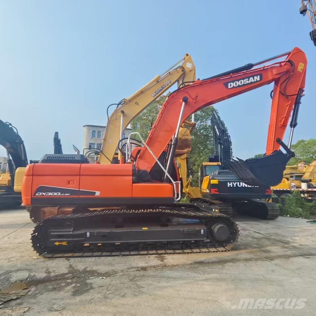 Doosan DX 300 LC Escavadoras de rastos