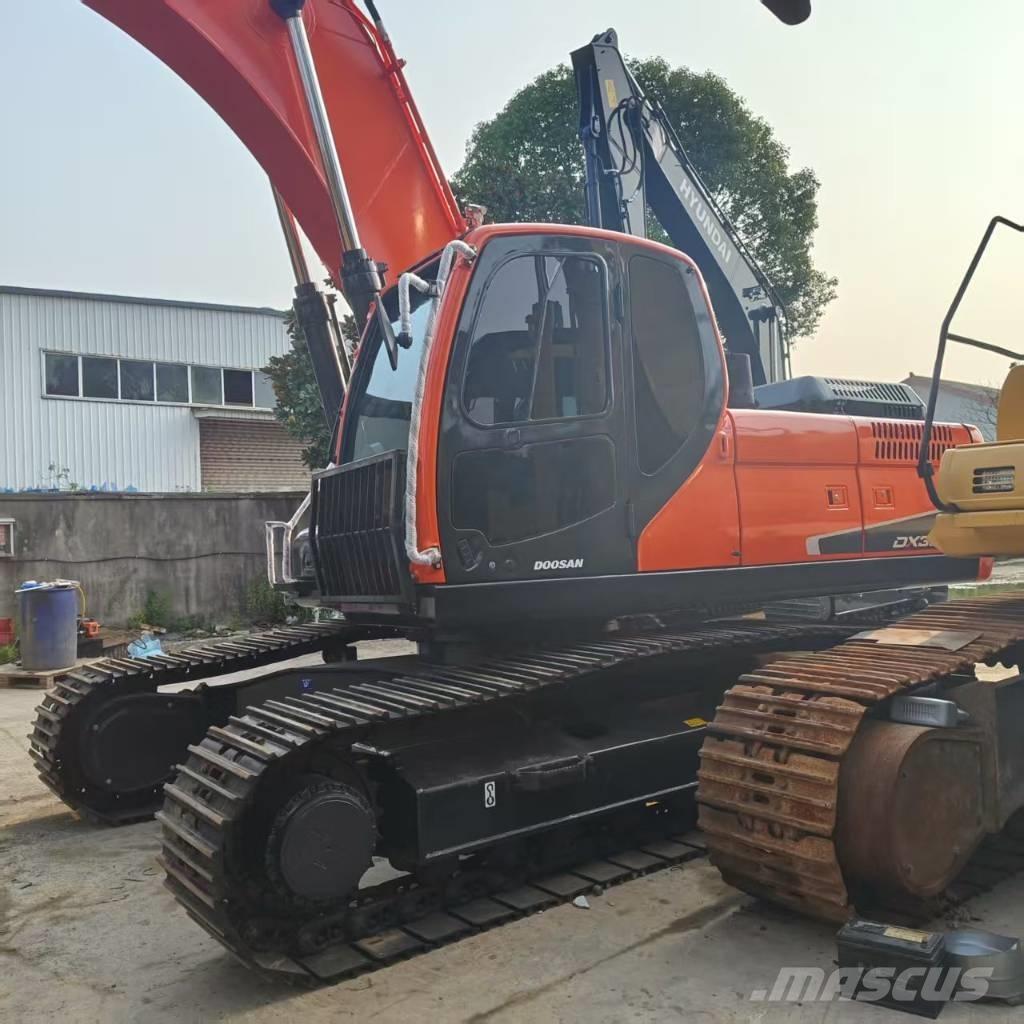 Doosan DX 300 LC Escavadoras de rastos