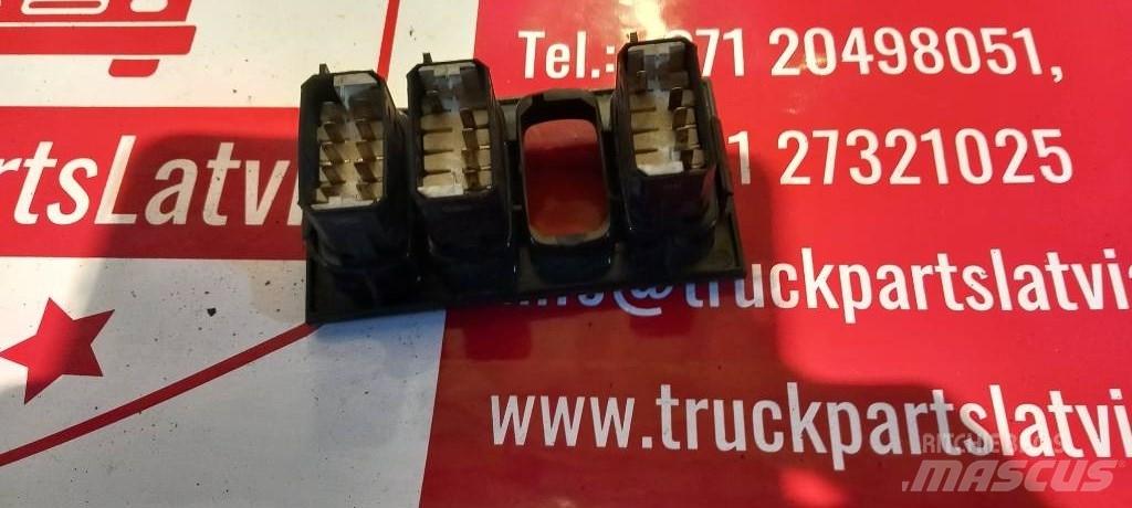 Scania R 420.   1741914 Cabins and interior