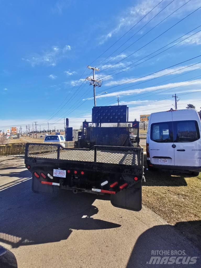 Ford F 550 XLT Camiões estrado/caixa aberta