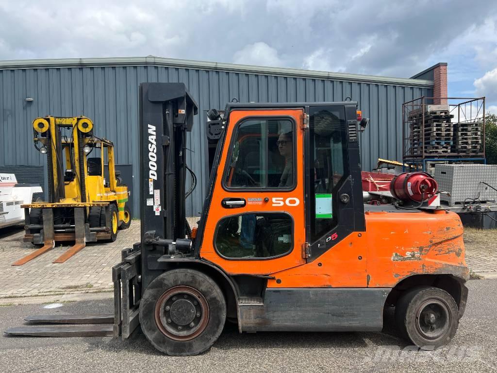 Doosan G50SC-5 Empilhadores a gás