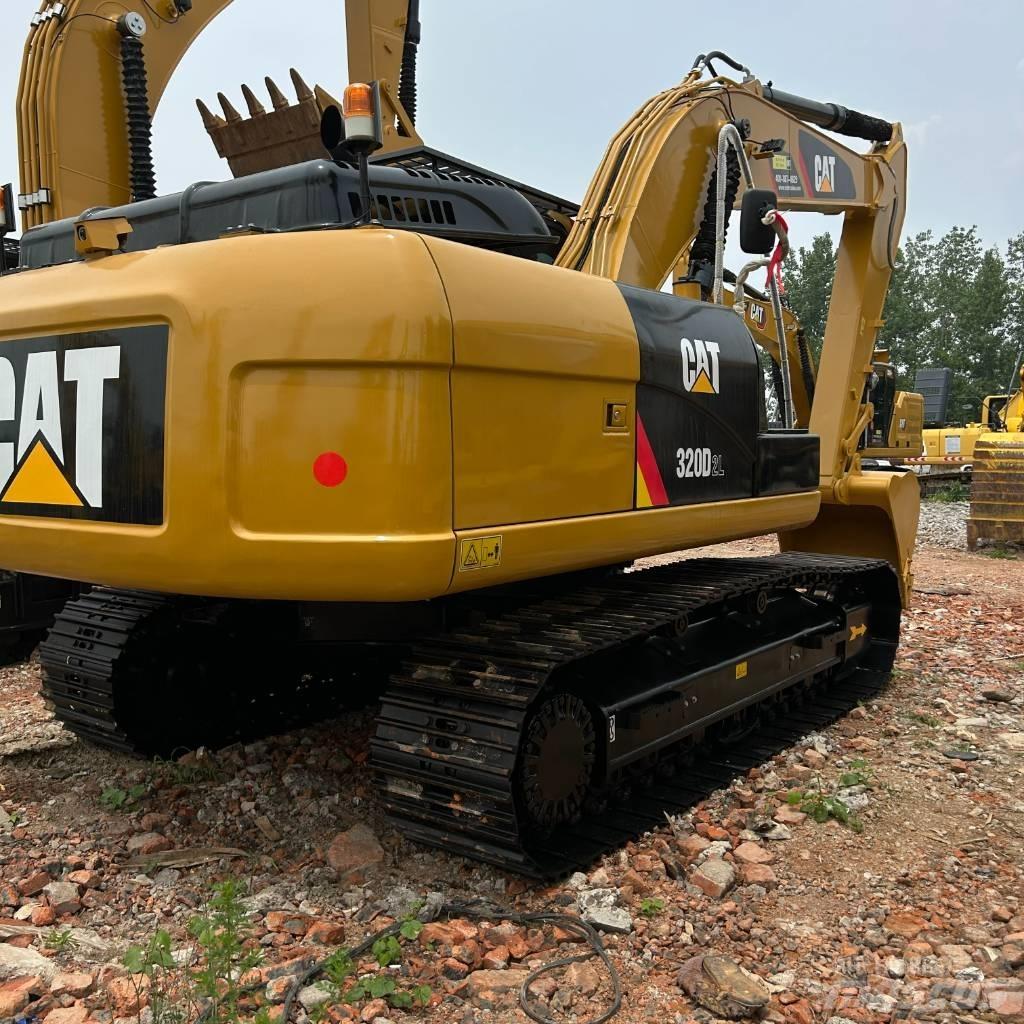 CAT 320D2L Escavadoras de rastos