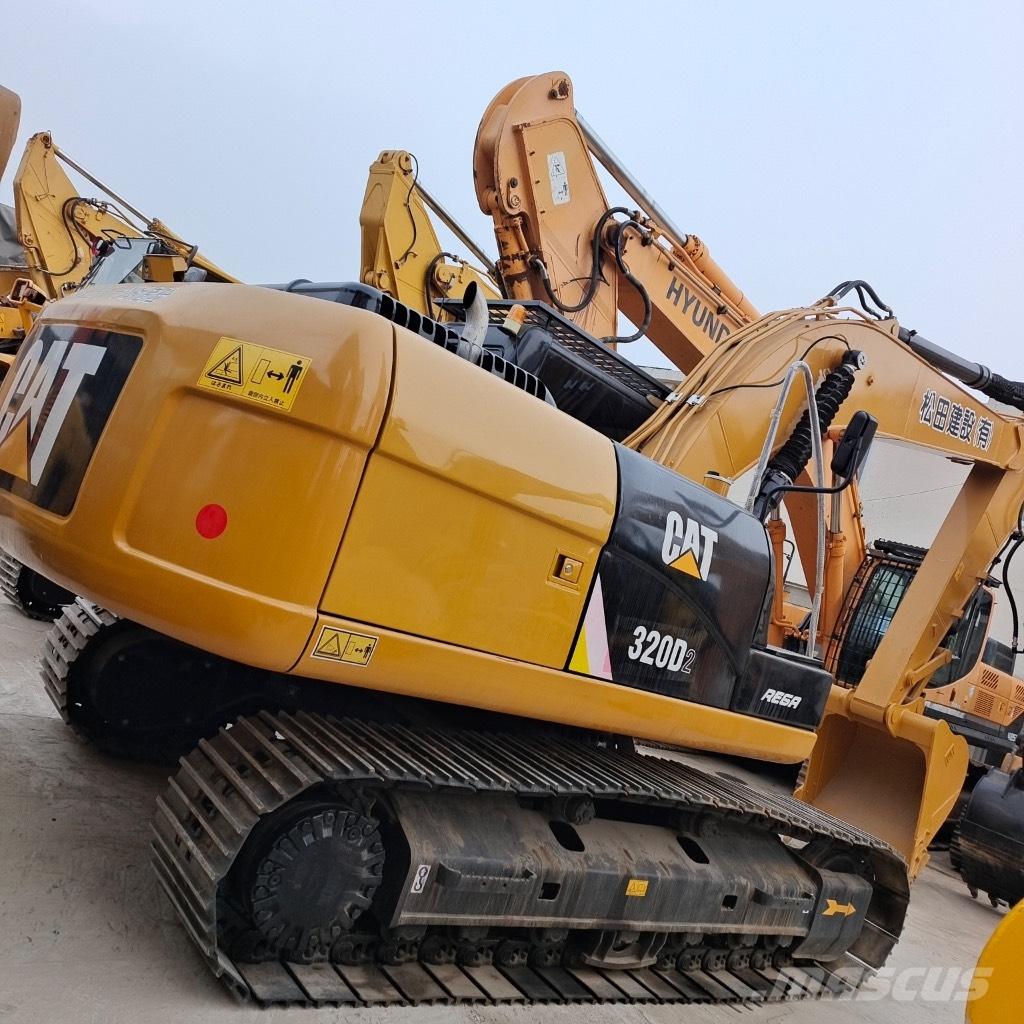 CAT 320 D2L Escavadoras de rastos