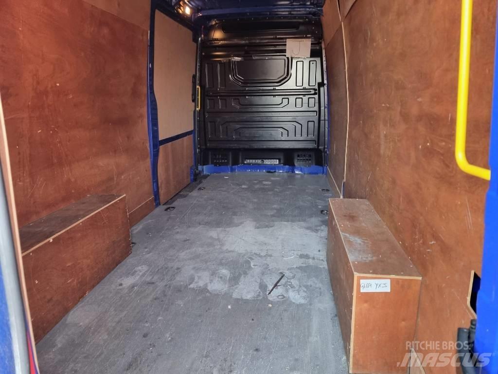 Volkswagen Crafter Caixa fechada