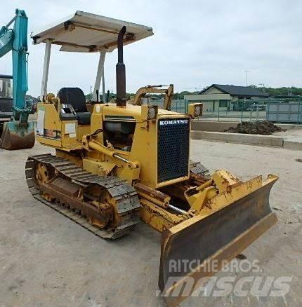 Komatsu D 20 A-6 Dozers - Tratores rastos