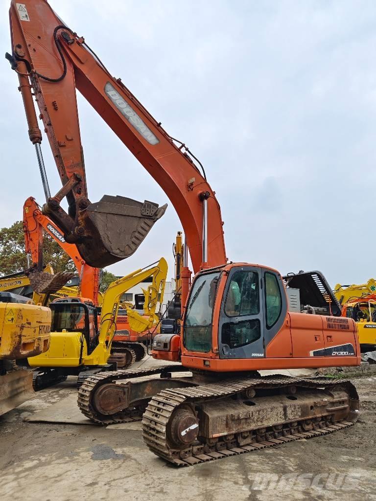Doosan DX 300 LC Escavadoras de rastos