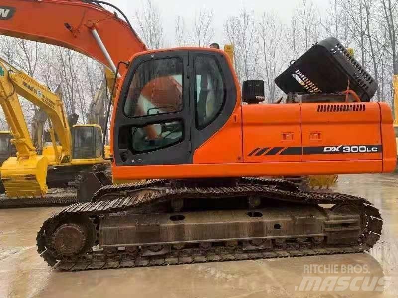 Doosan DX300LC Escavadoras de rastos