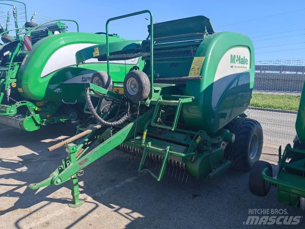 McHale F 5500 Enfardadeira de rolos
