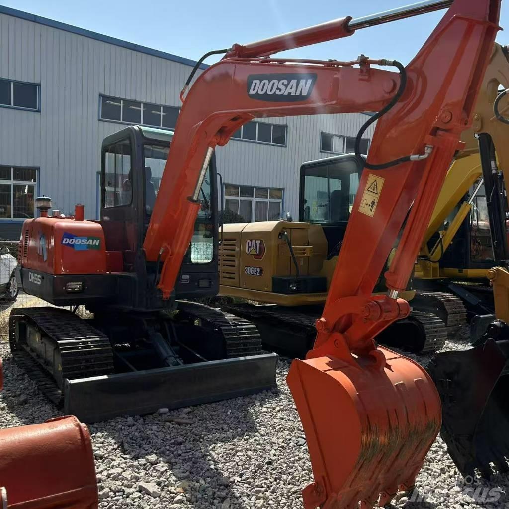 Doosan 55 Escavadoras de rastos