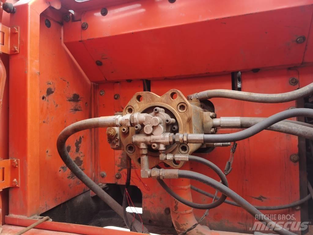 Doosan DX 300 LC Escavadoras de rastos
