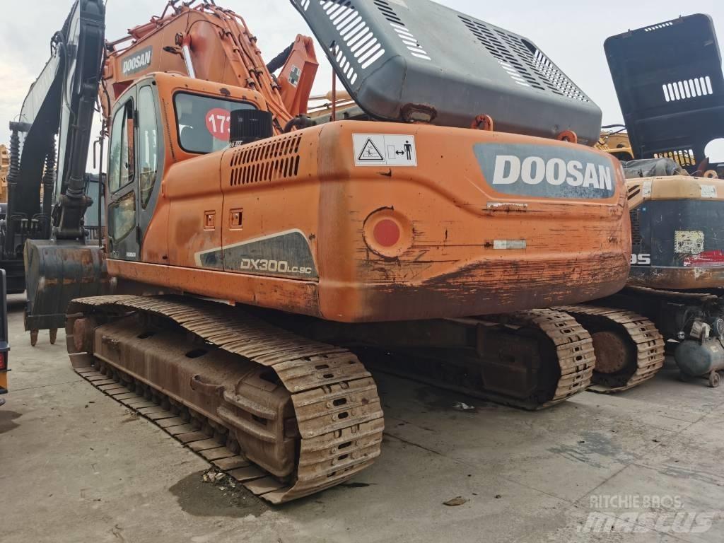 Doosan DX 300 LC Escavadoras de rastos