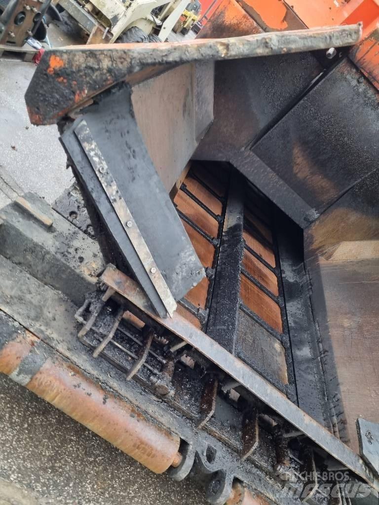ABG Titan 8820 Pavimentadoras de asfalto