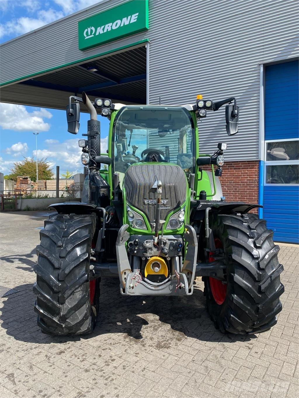  B-Tractor Tratores Agrícolas usados