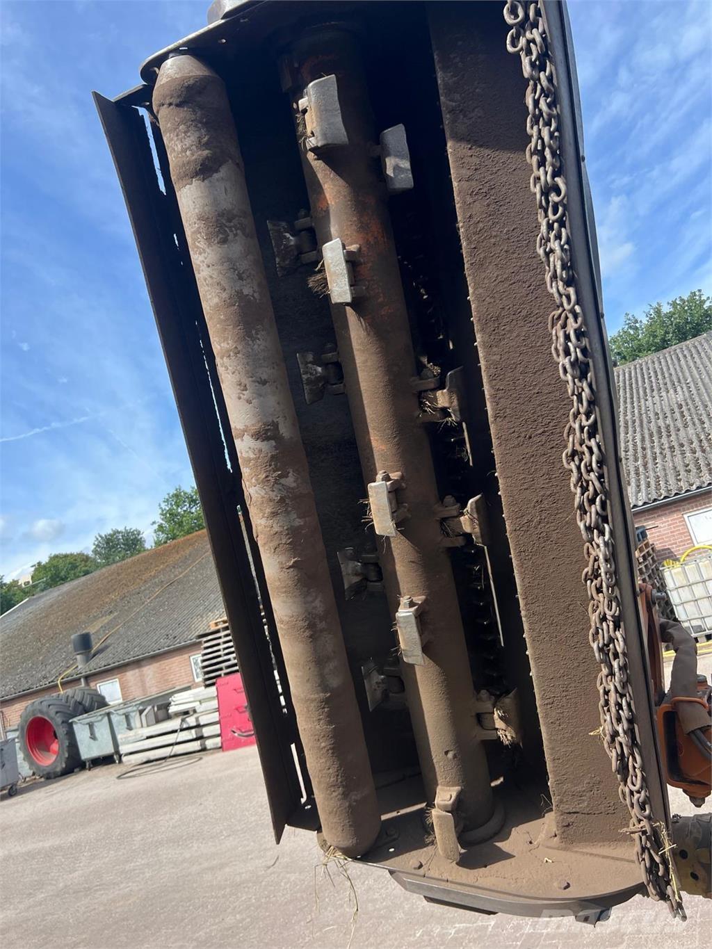 Berti TAPS 200 Corta-Relvas Rough, trim and surrounds