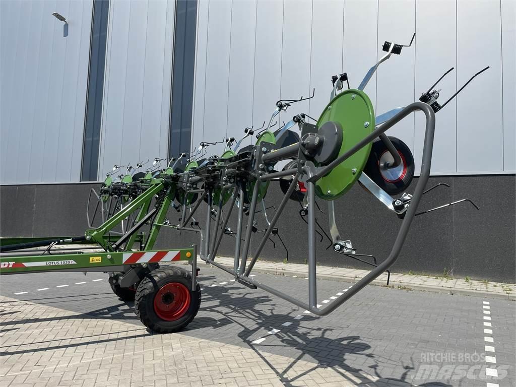 Fendt Lotus 1020 Ancinho virador