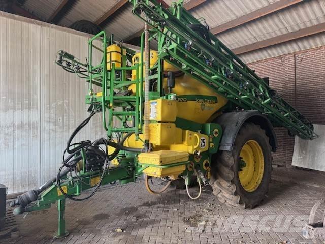 John Deere 832 Pulverizadores Automotrizes