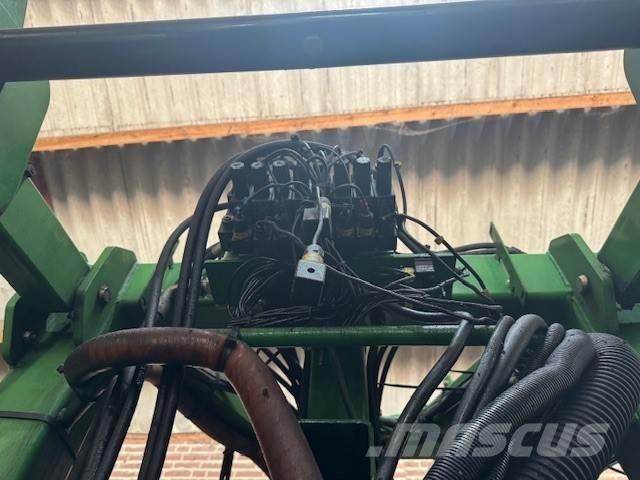 John Deere 832 Pulverizadores Automotrizes