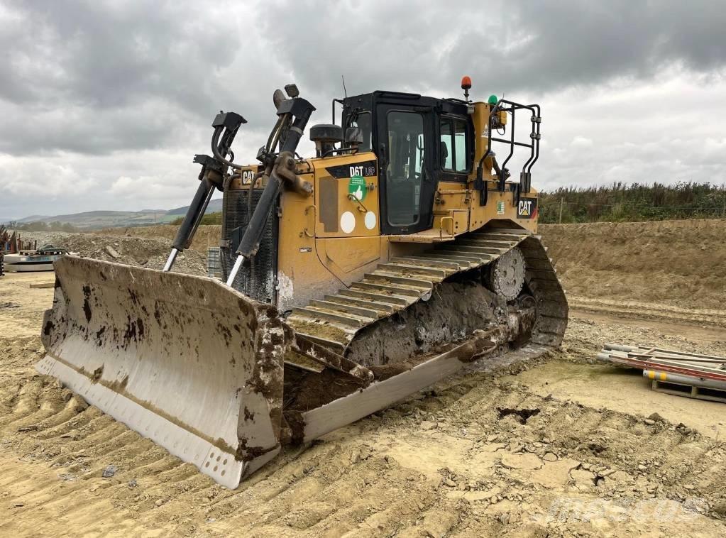 CAT D 6 T LGP Dozers - Tratores rastos