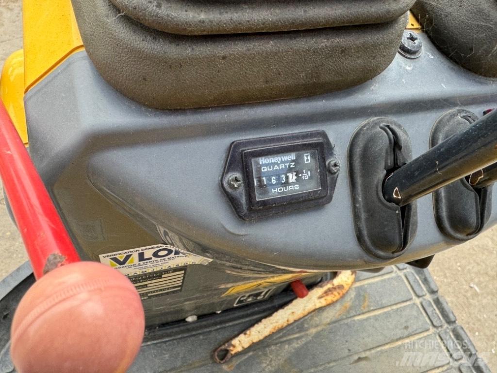 Yanmar SV08 (AH918) Mini Escavadoras <7t