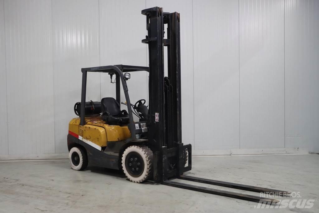 TCM FG30T3 Empilhadores a gás