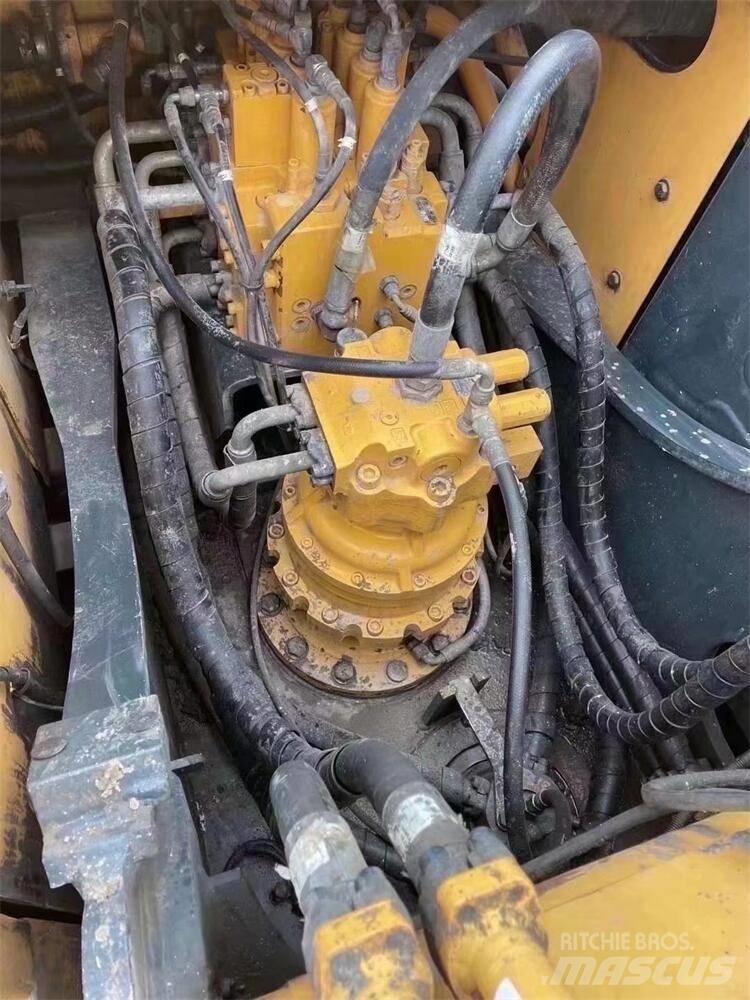 Hyundai R215VS Escavadoras de rodas