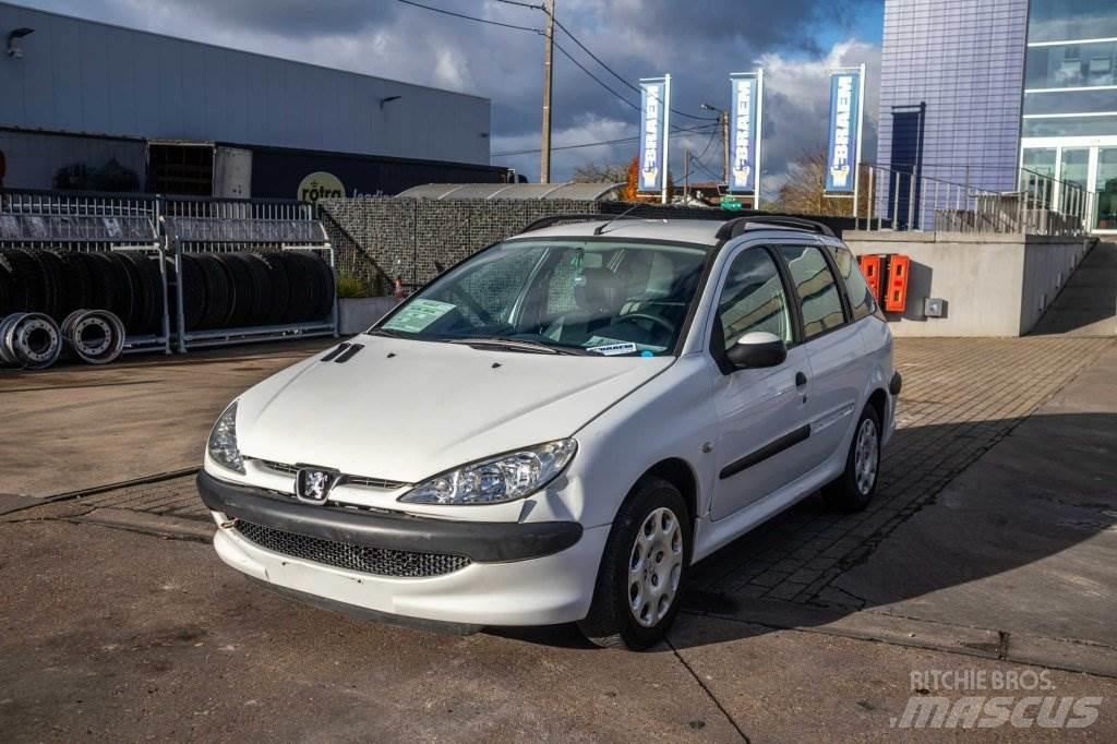 Peugeot 206 SW Carros Ligeiros