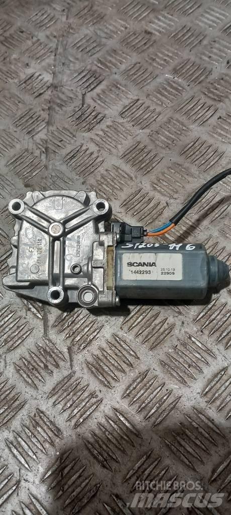 Scania R 440.   1442293 Electrónica