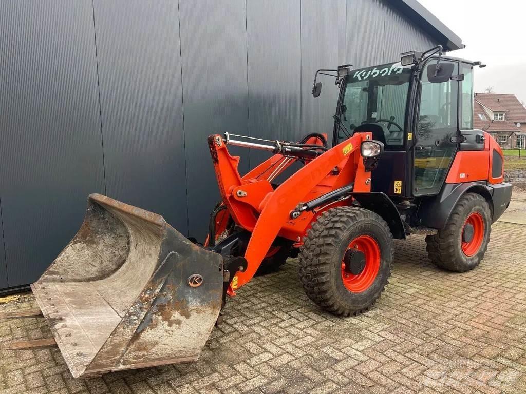 Kubota R065 Pás carregadoras de rodas