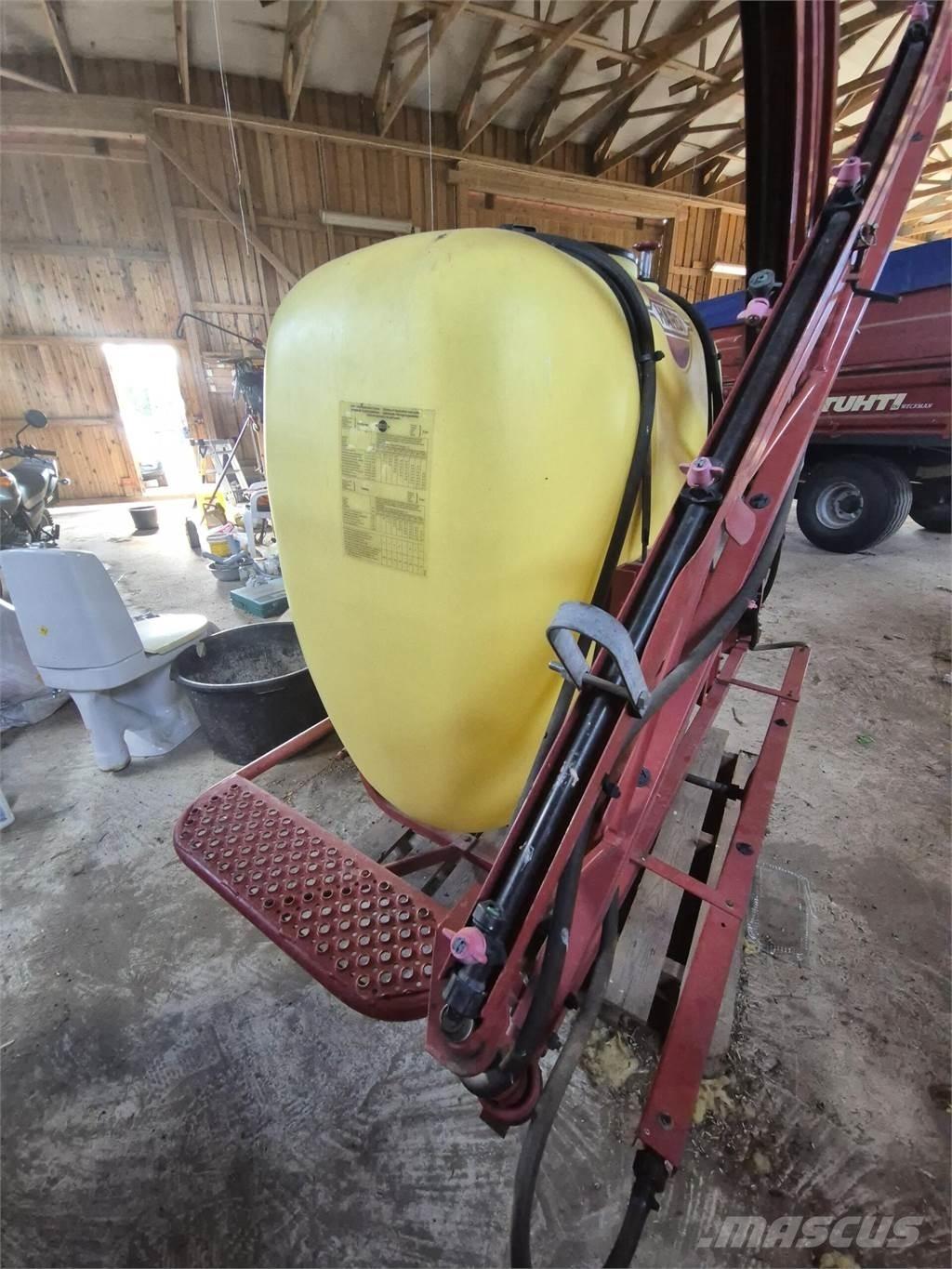 Hardi 600/11 Pulverizadores rebocados