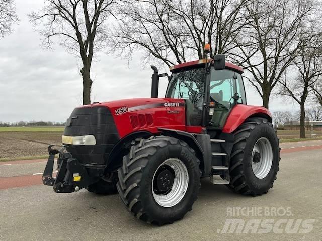 Case IH Magnum 250 Tratores Agrícolas usados