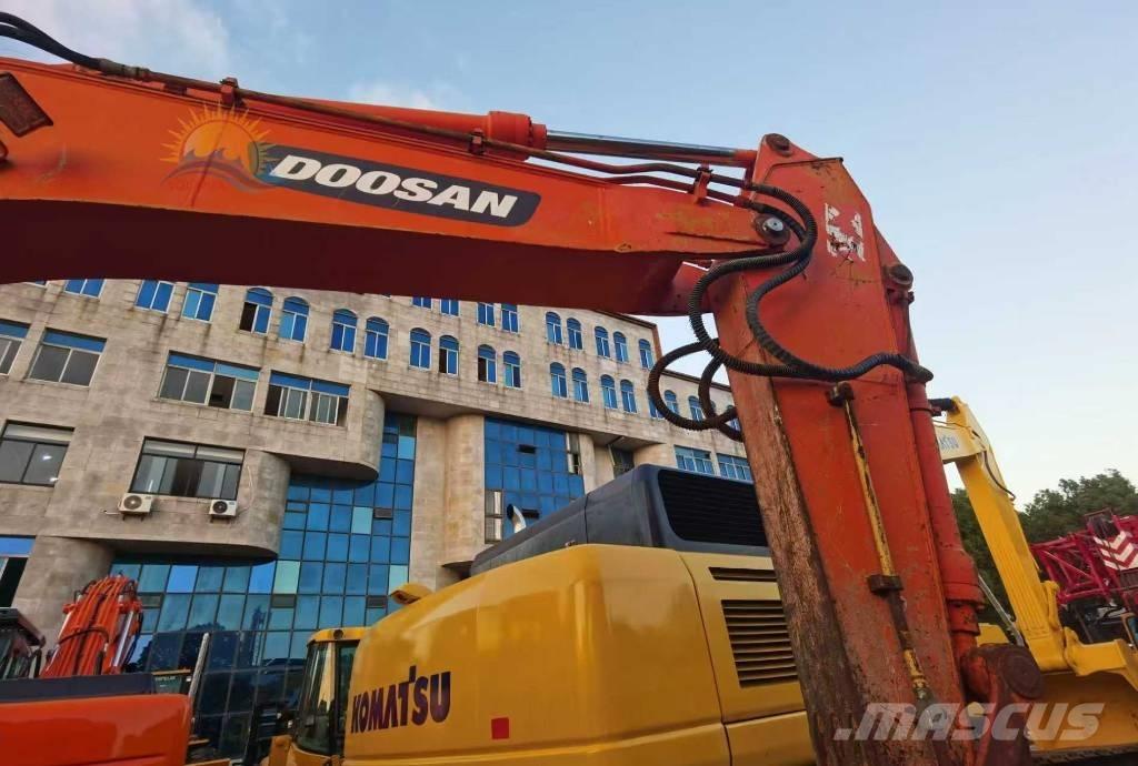 Doosan DH 150 W-7 Escavadoras de rodas