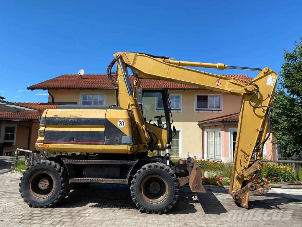 CAT M 312 Escavadoras de rodas