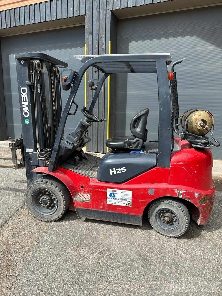  DEMO DM-H 25 VGT Empilhadores a gás