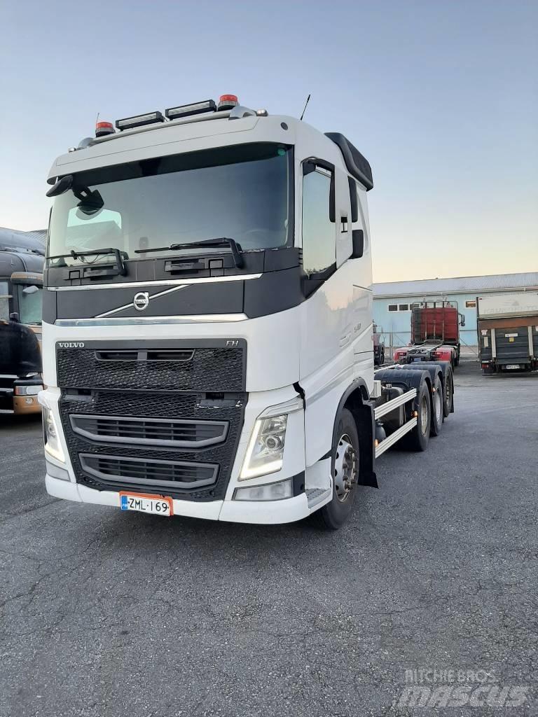 Volvo FH 13 Camiões de chassis e cabine