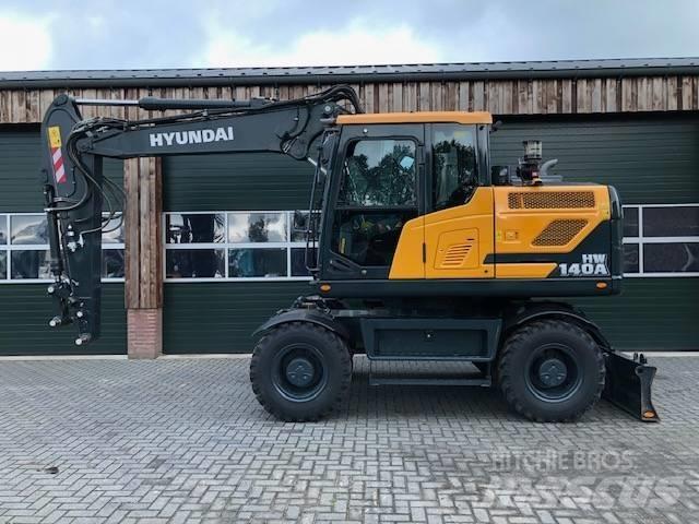 Hyundai HW140A Escavadoras de rodas
